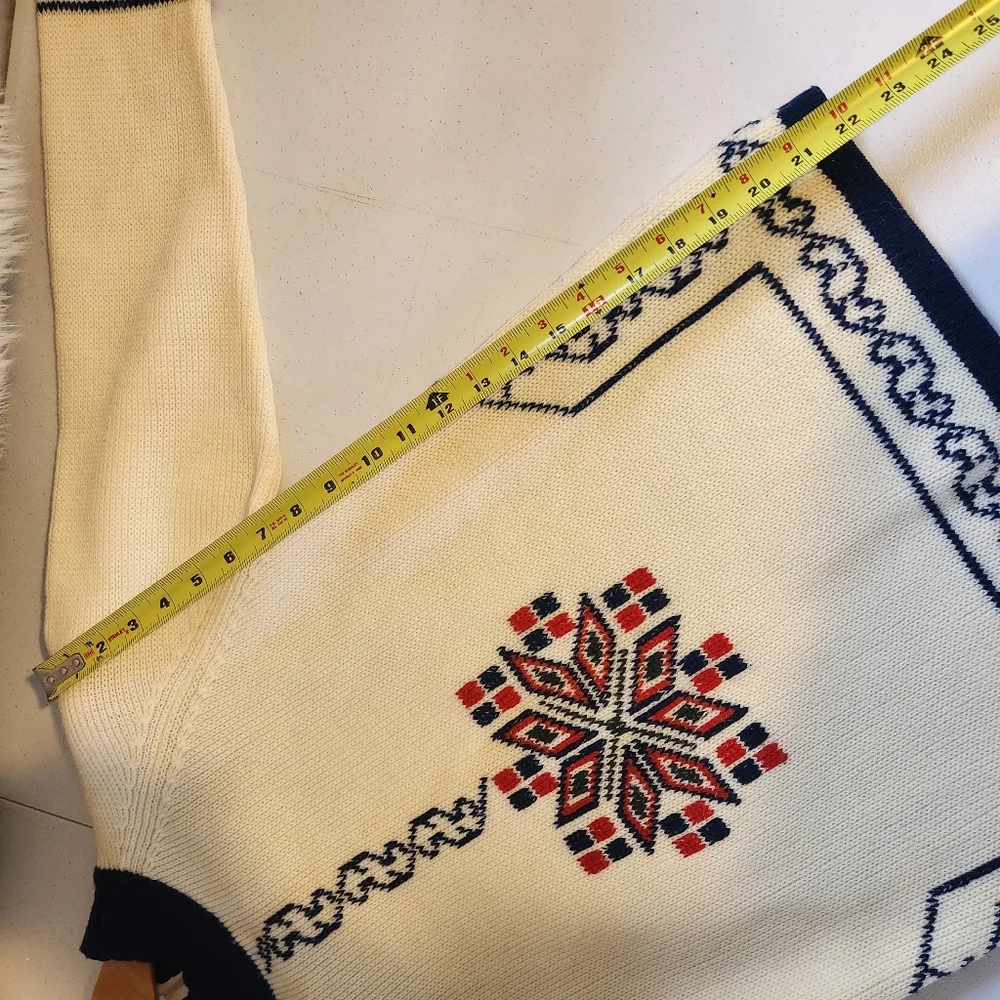 Vintage Fair Isle Nordic Ski Turtleneck Sweater Beige 1970s 1980s Size Small - Picture 9 of 10